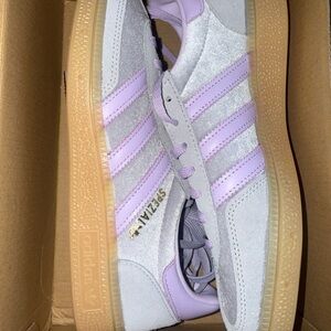 Nordstrom Women's Light Gray and Lavender Sneakers